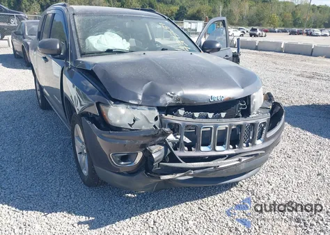 2015 Jeep Compass High Altitude Edition z USA, uszkodzony, nr VIN 1C4NJDEB2FD184928